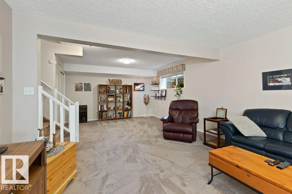 #55 85 GERVAIS RD