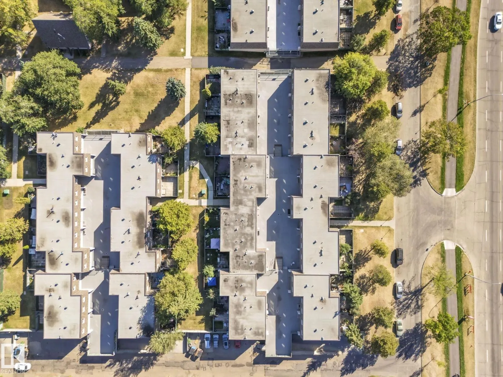 713 VILLAGE ON THE GREEN GR NW