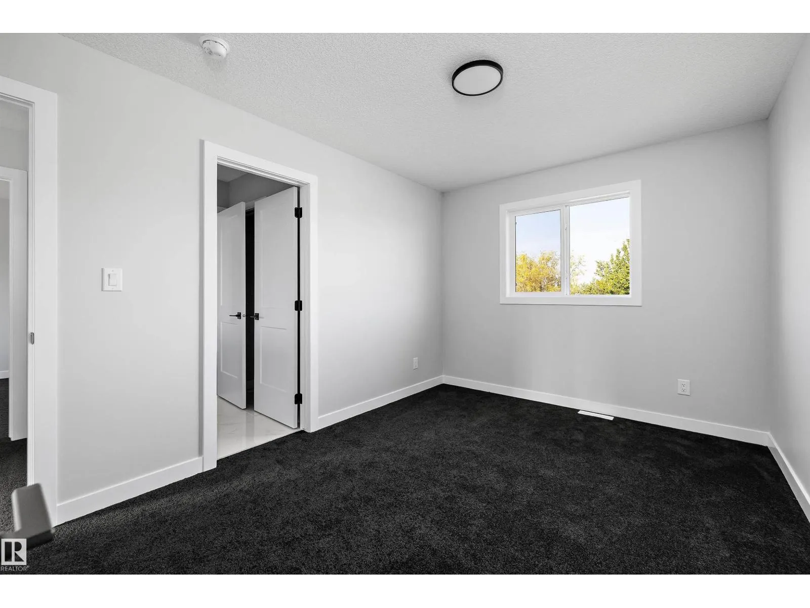 36 MAPLE CR