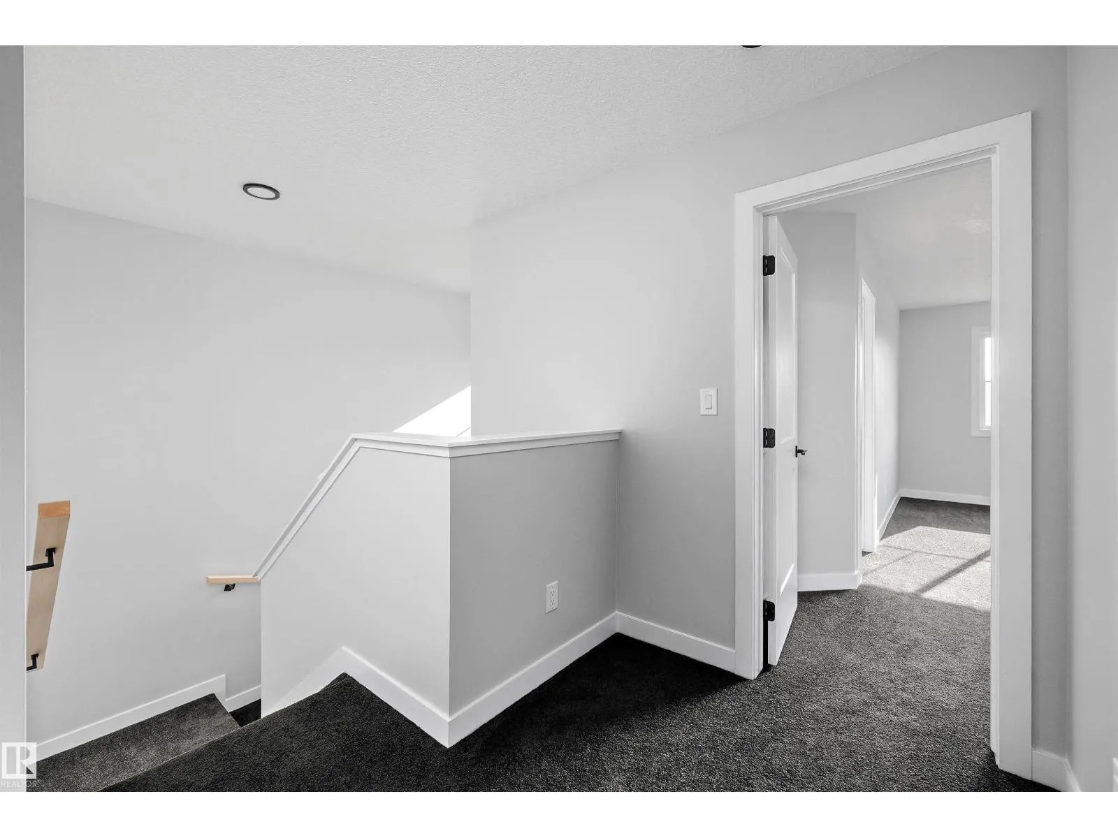 36 MAPLE CR