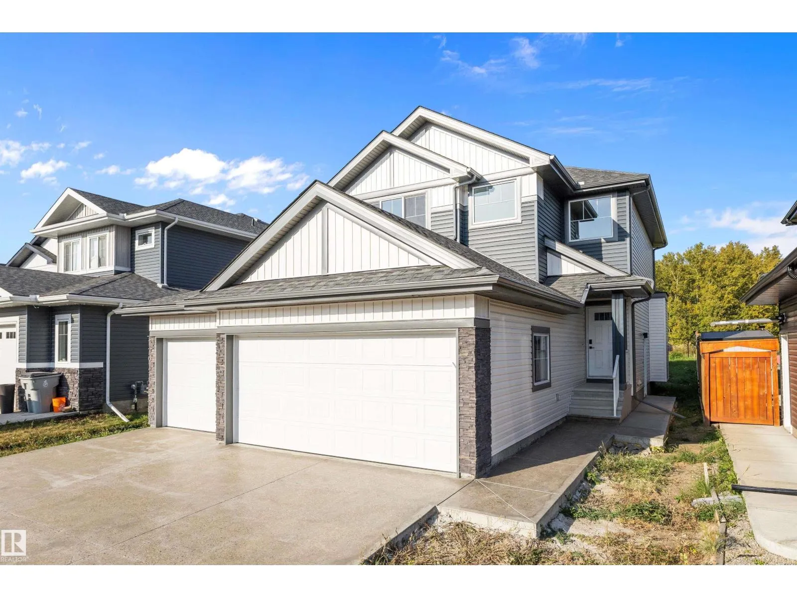 36 MAPLE CR