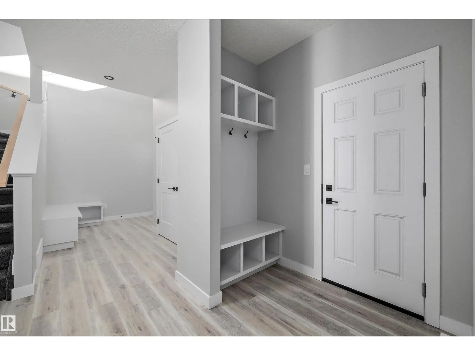 36 MAPLE CR