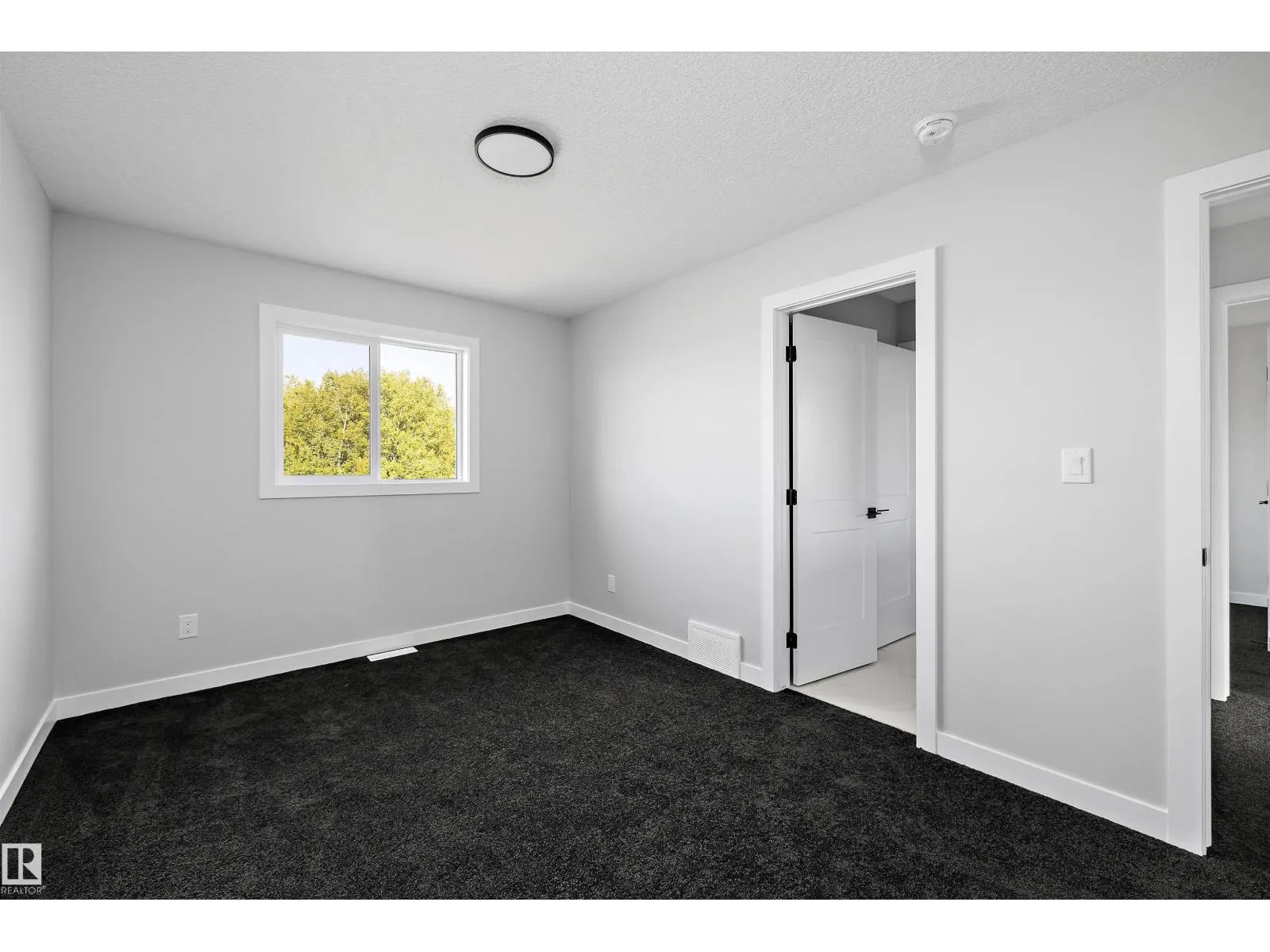 36 MAPLE CR
