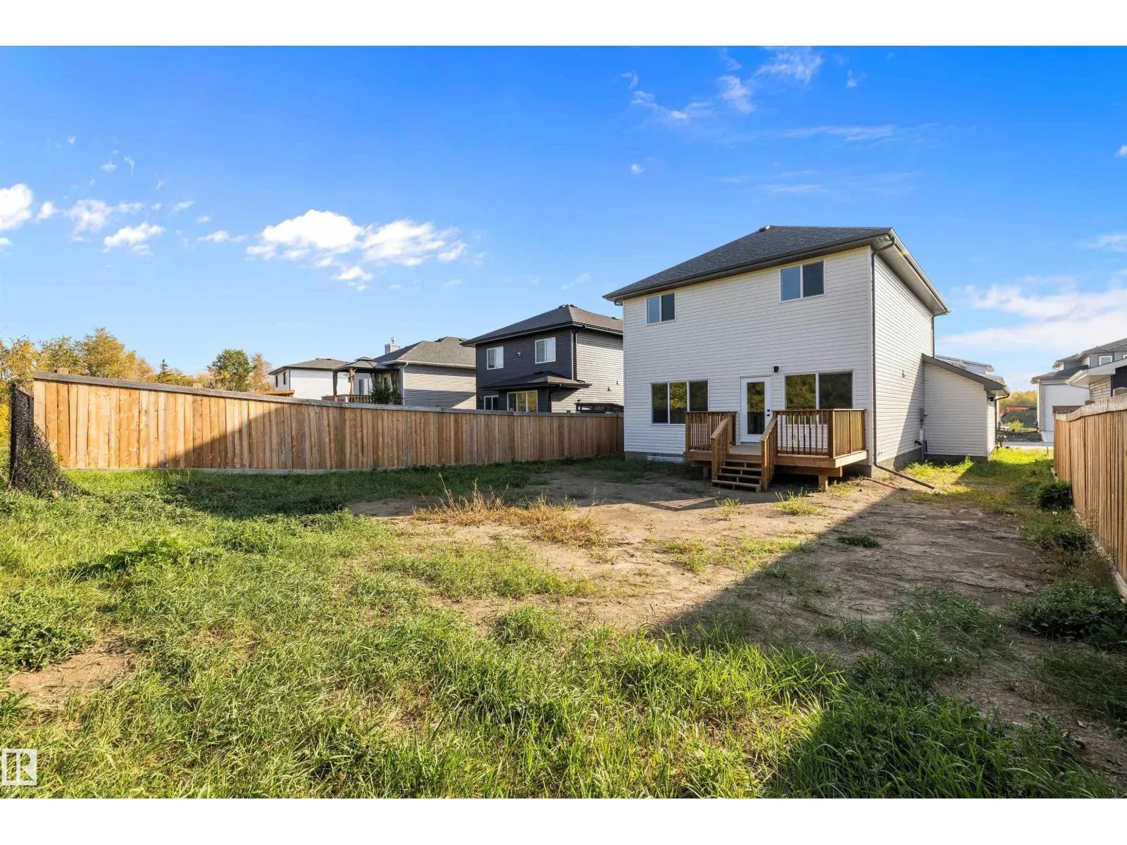 36 MAPLE CR