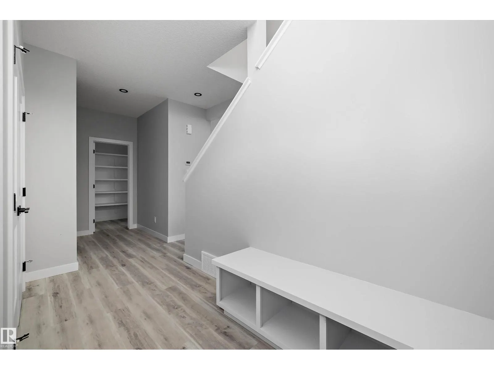 36 MAPLE CR