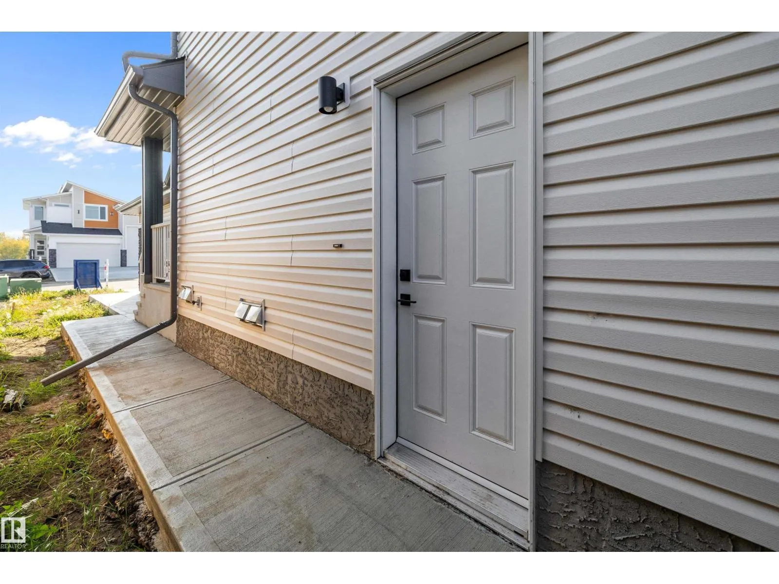36 MAPLE CR