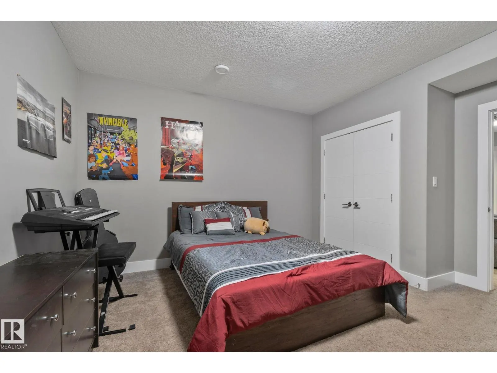 8307 81 AV NW