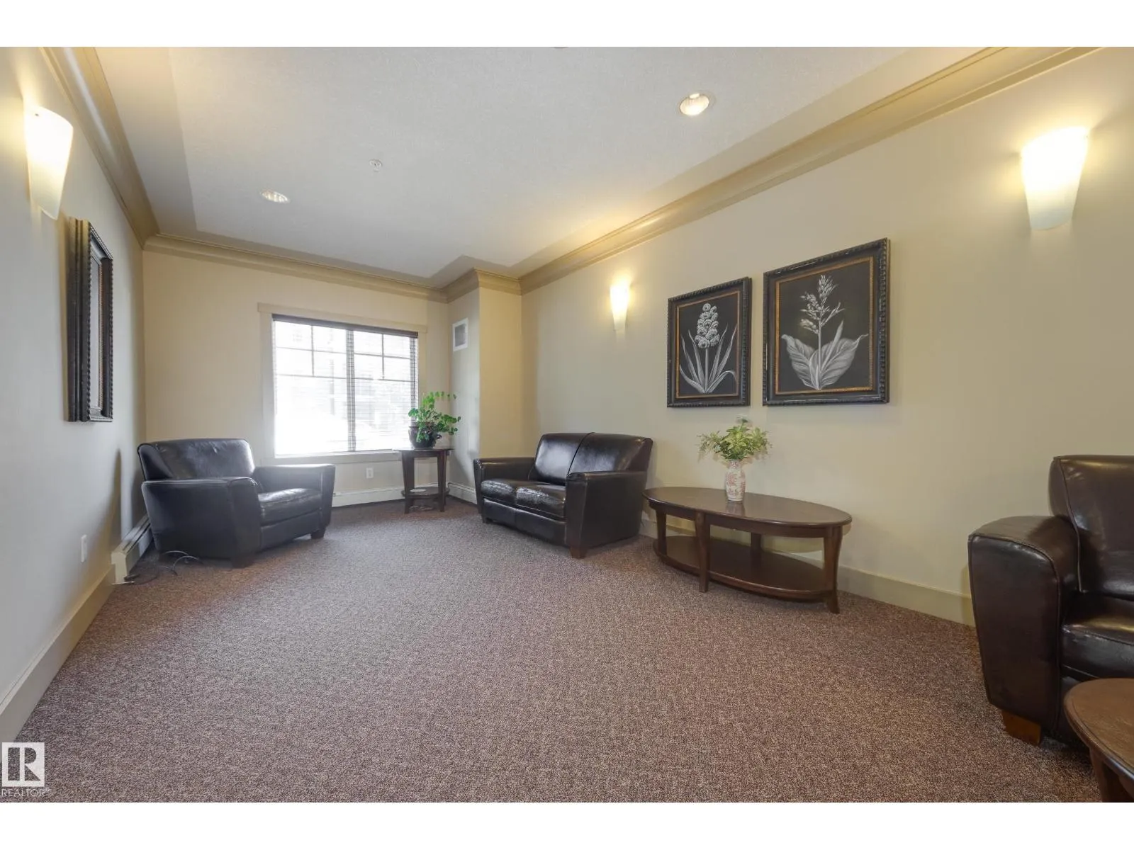 #209 17407 99 AV NW