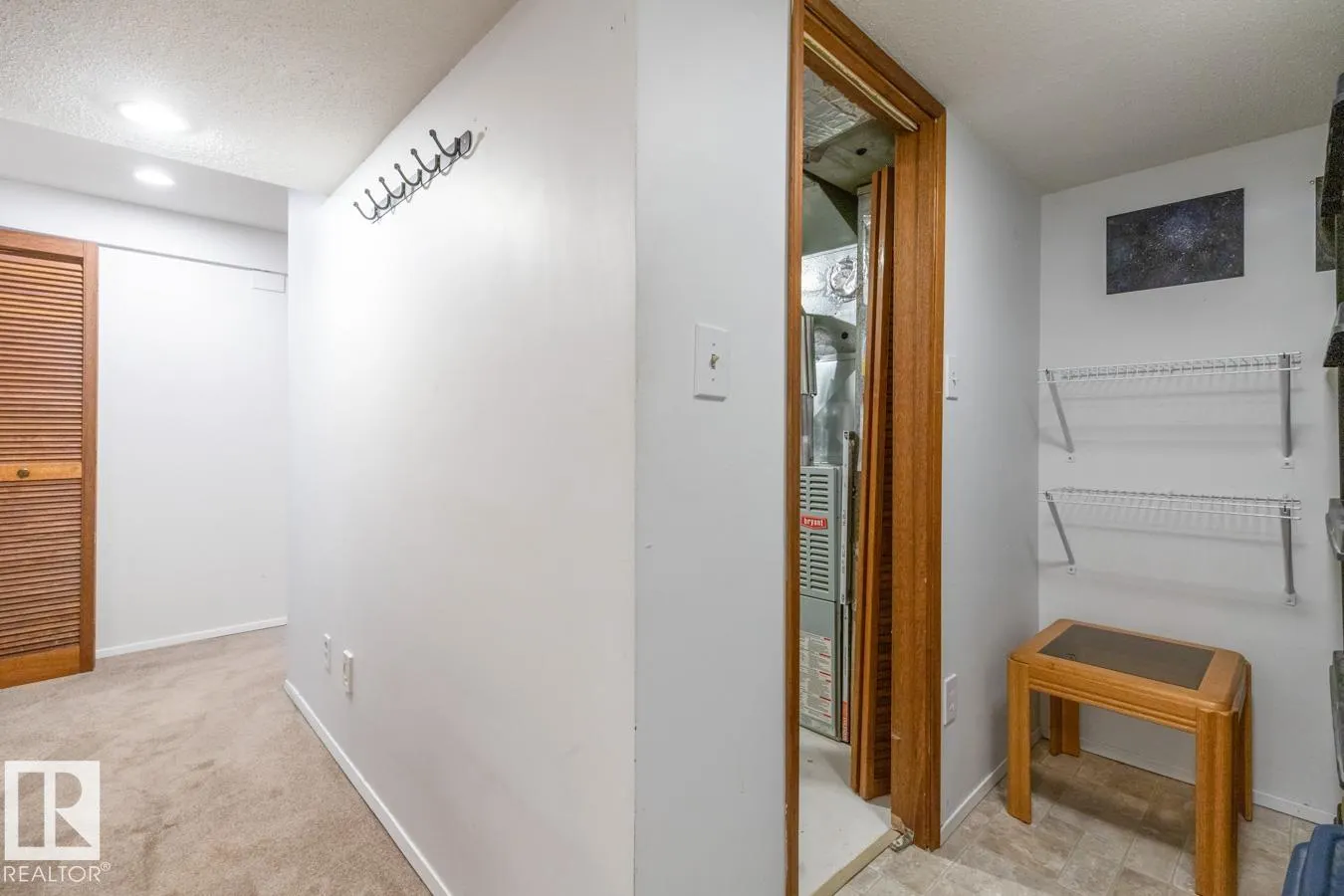 5613 92C AV NW