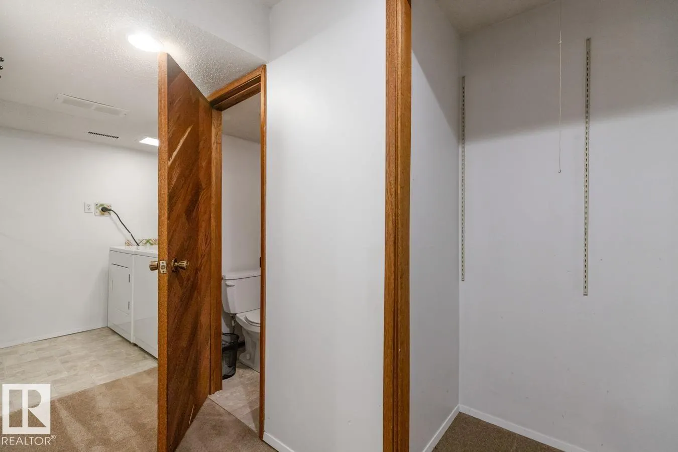 5613 92C AV NW