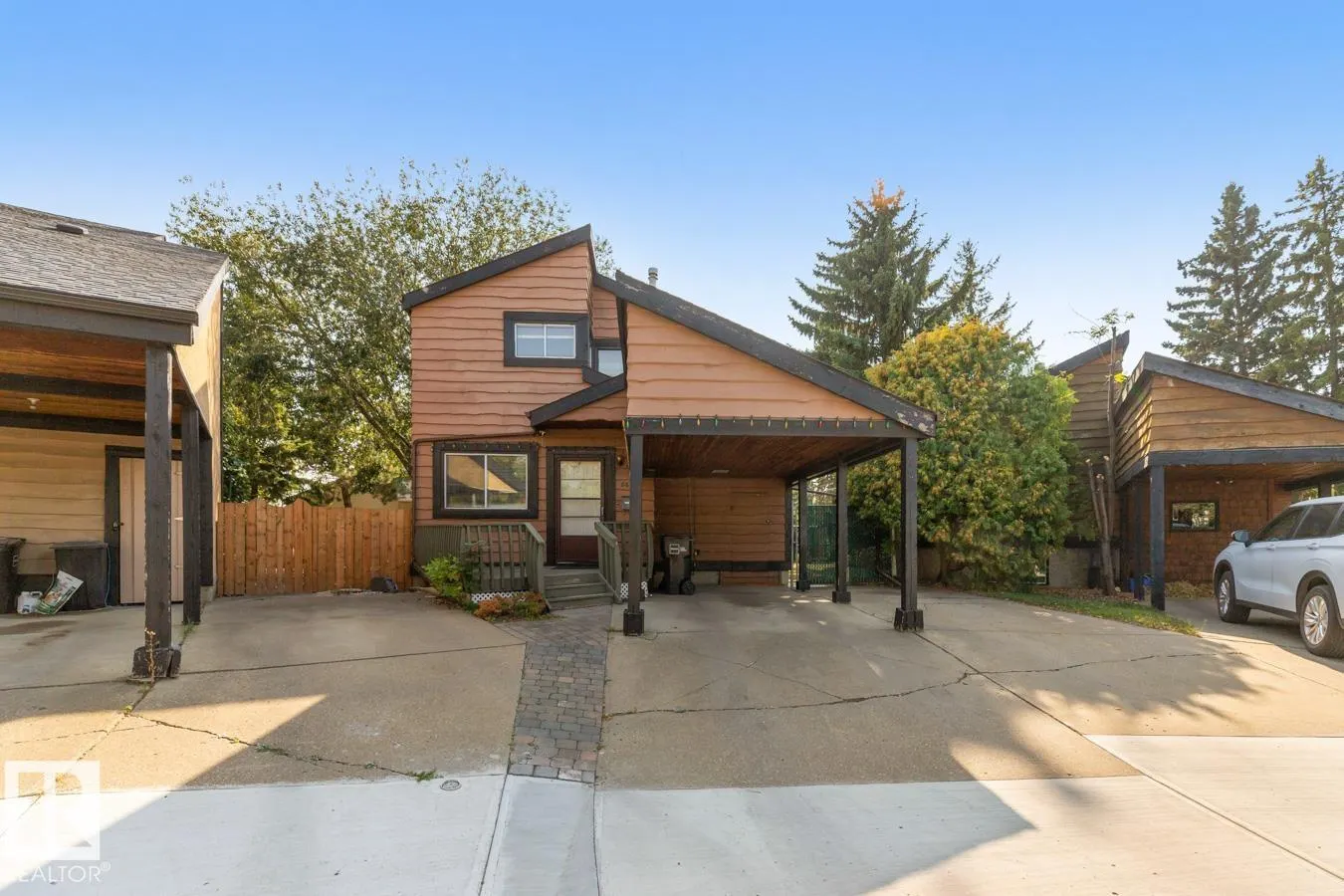5613 92C AV NW