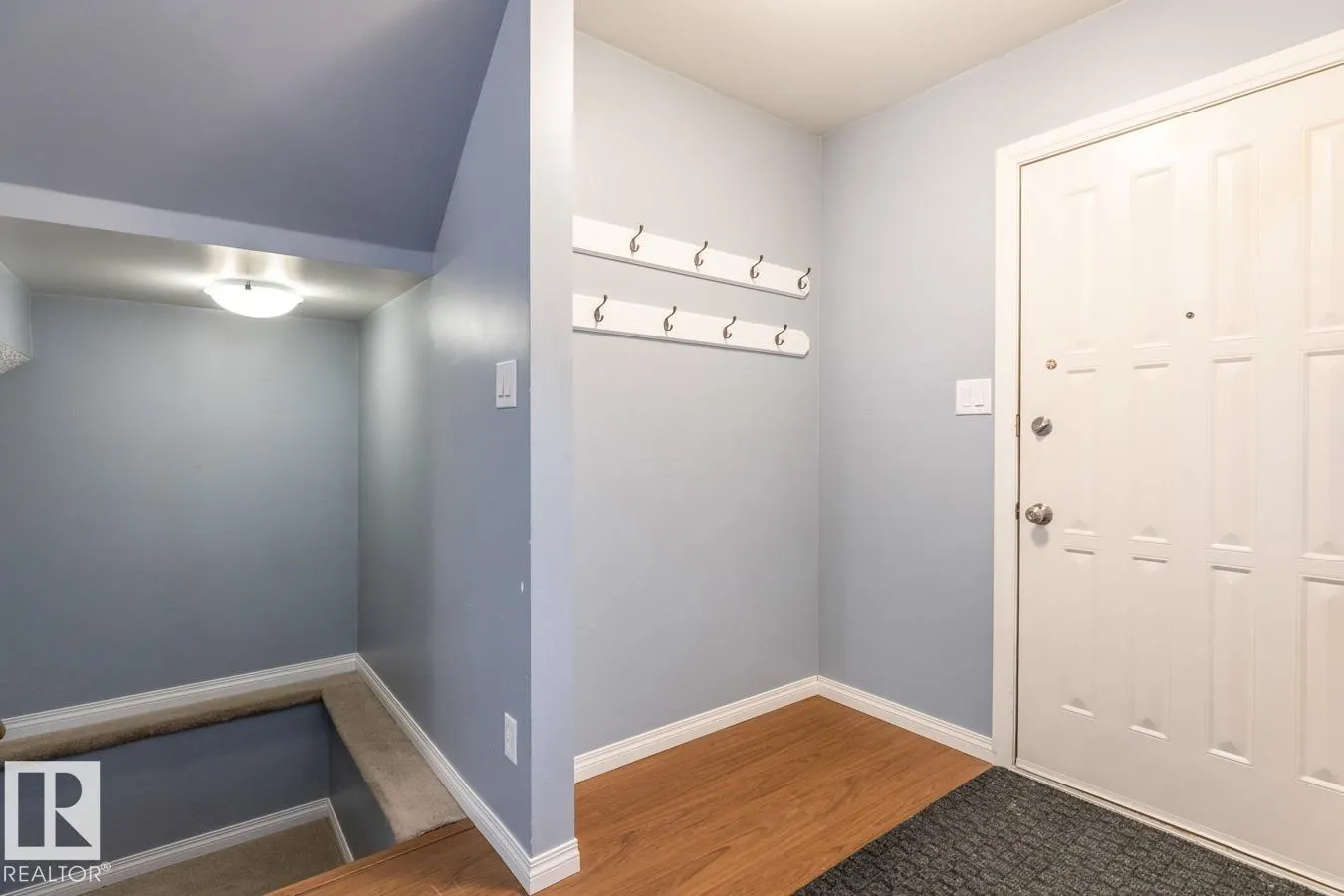 5613 92C AV NW