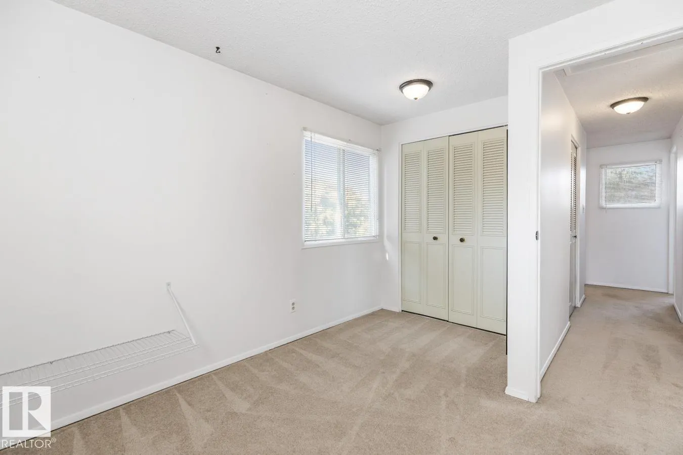 5613 92C AV NW