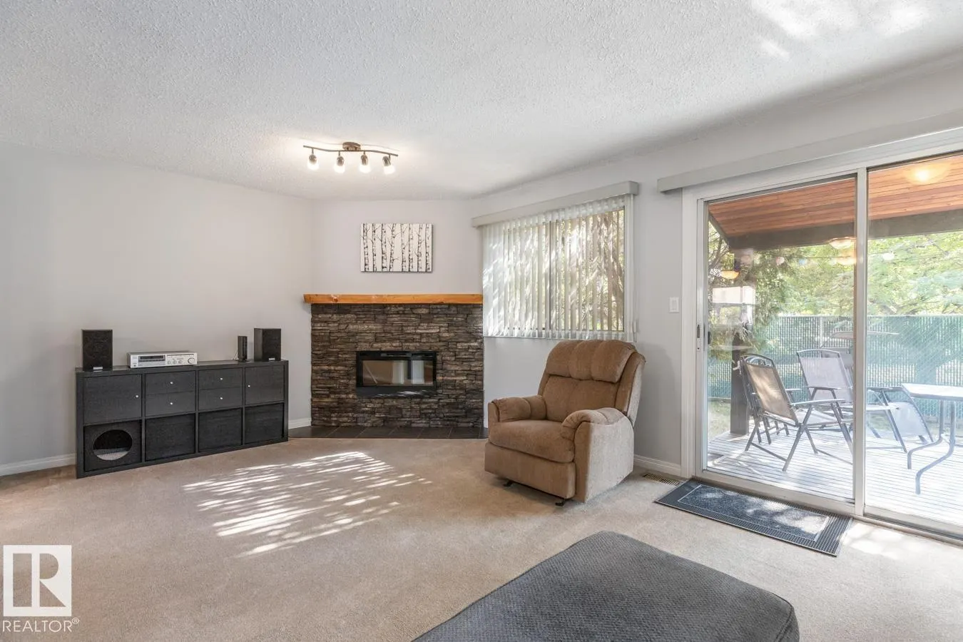 5613 92C AV NW