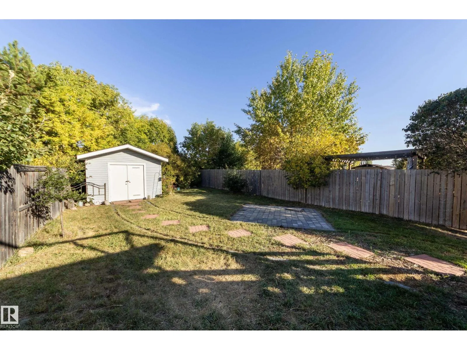 13219 38 ST NW NW