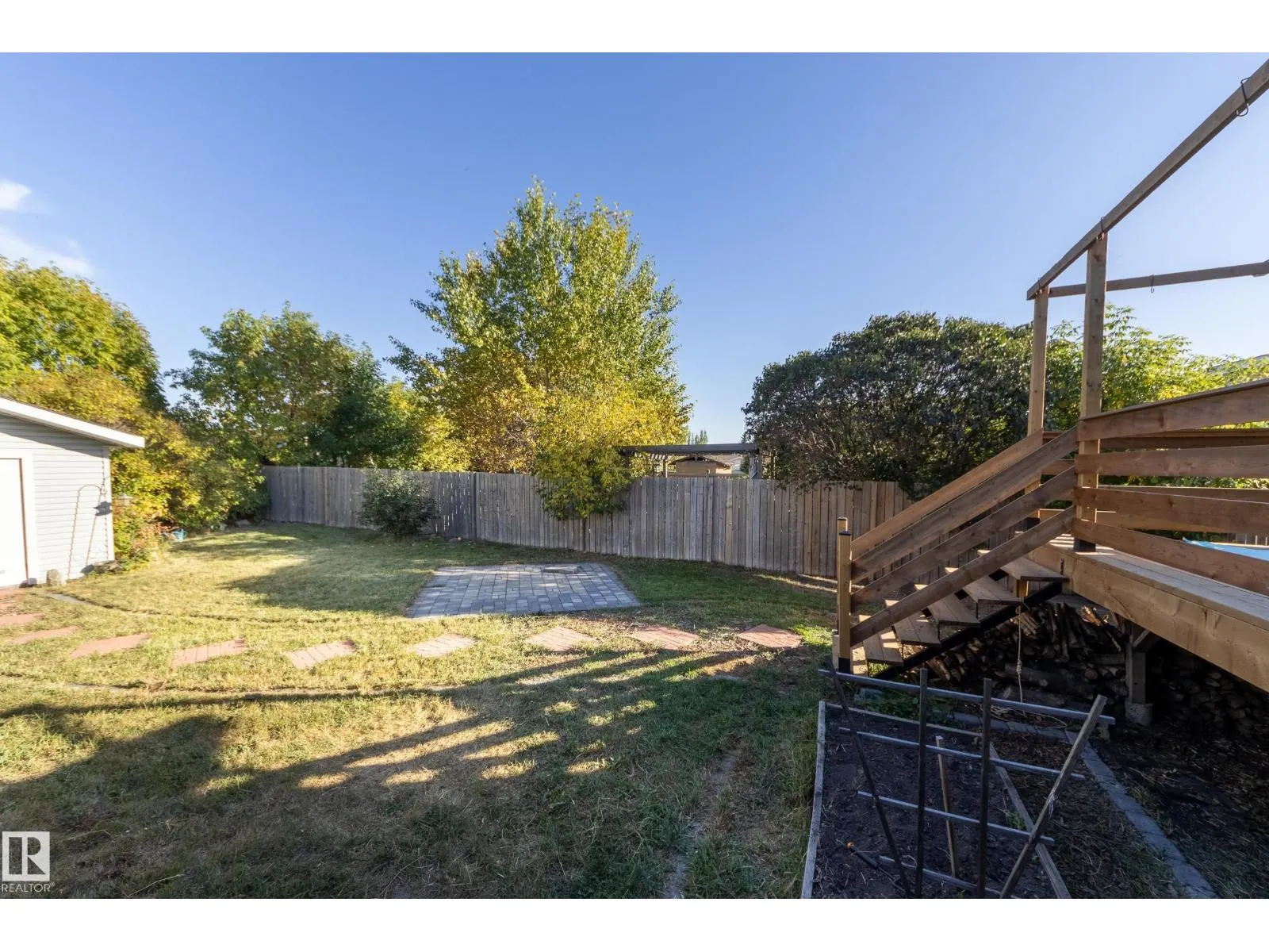 13219 38 ST NW NW