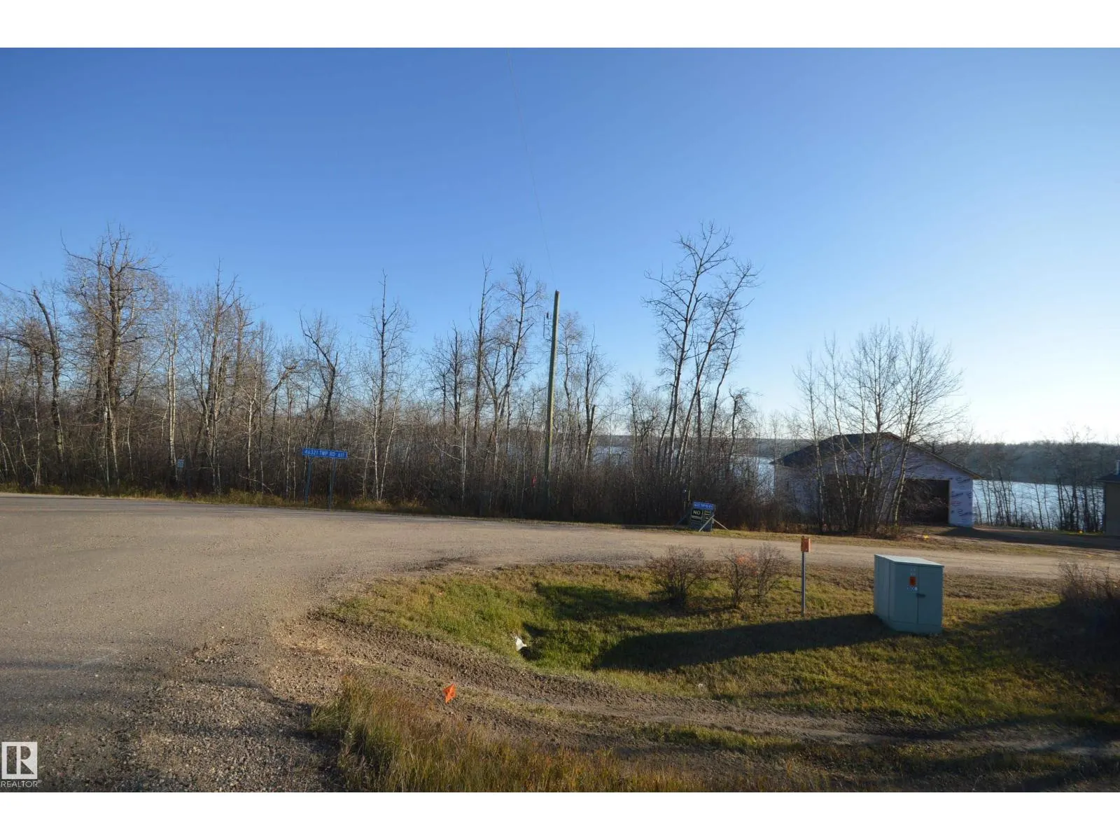 2 46321 TWP RD 611
