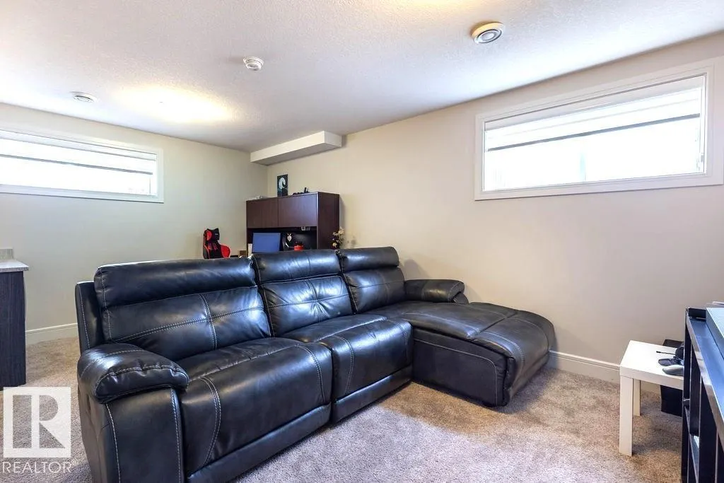 3607 HUMMINGBIRD WY NW