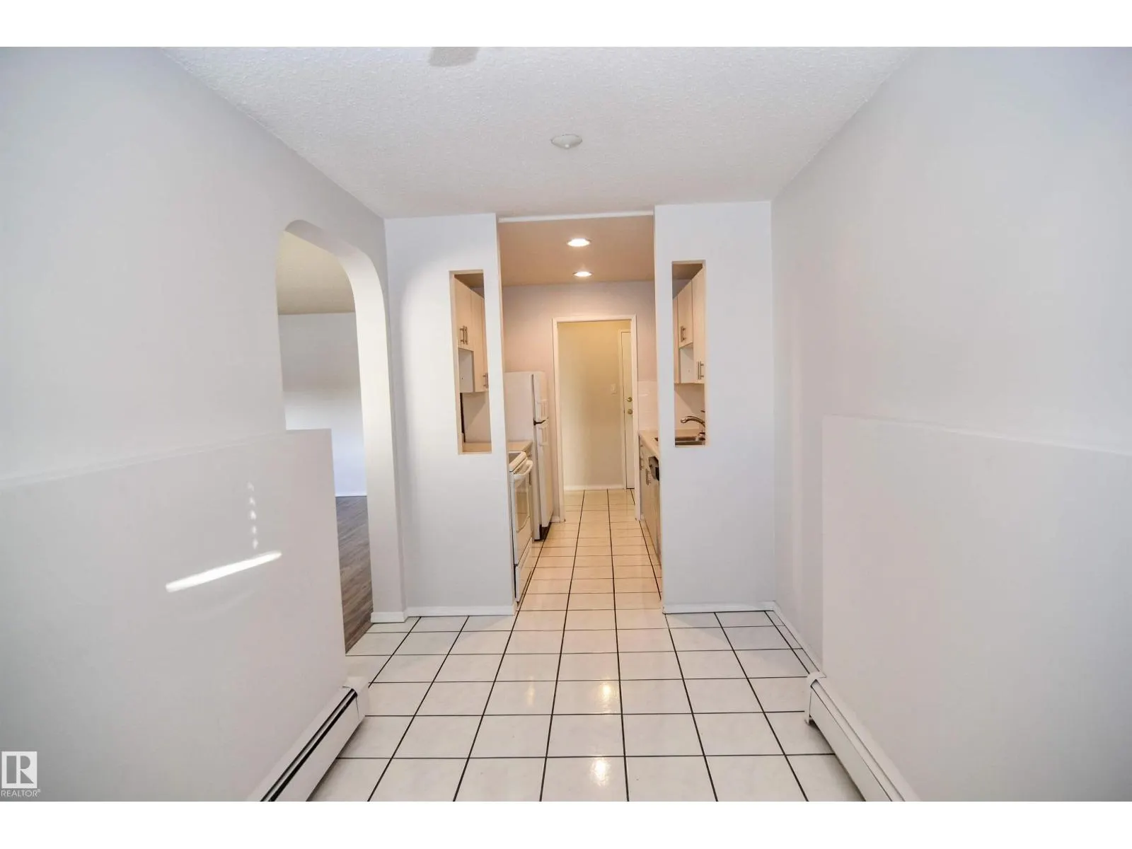 #103 11460 40 AV NW