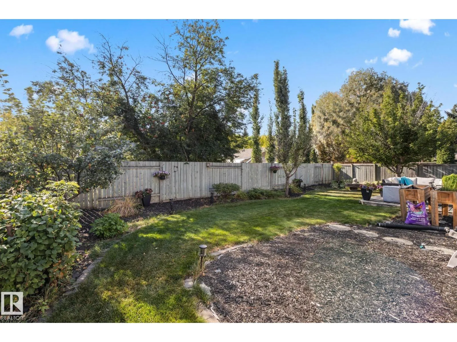 54 LAROSE DR