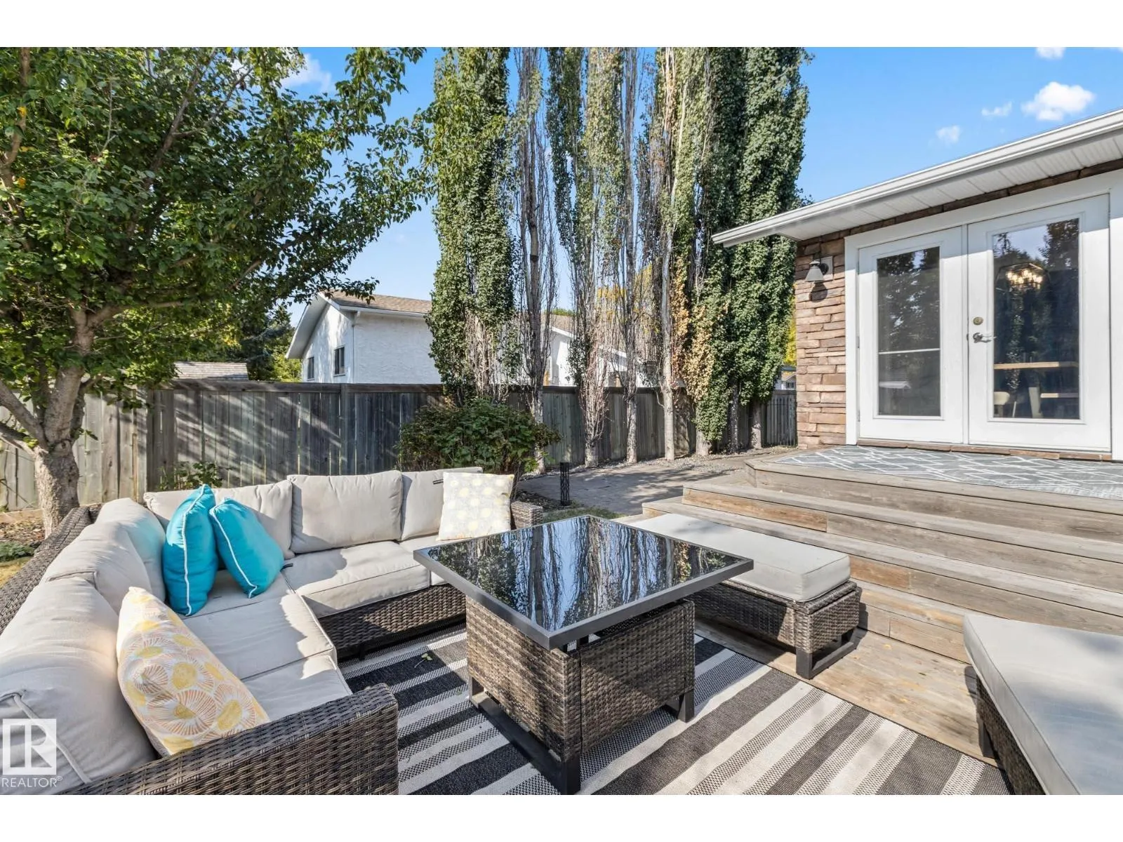 54 LAROSE DR