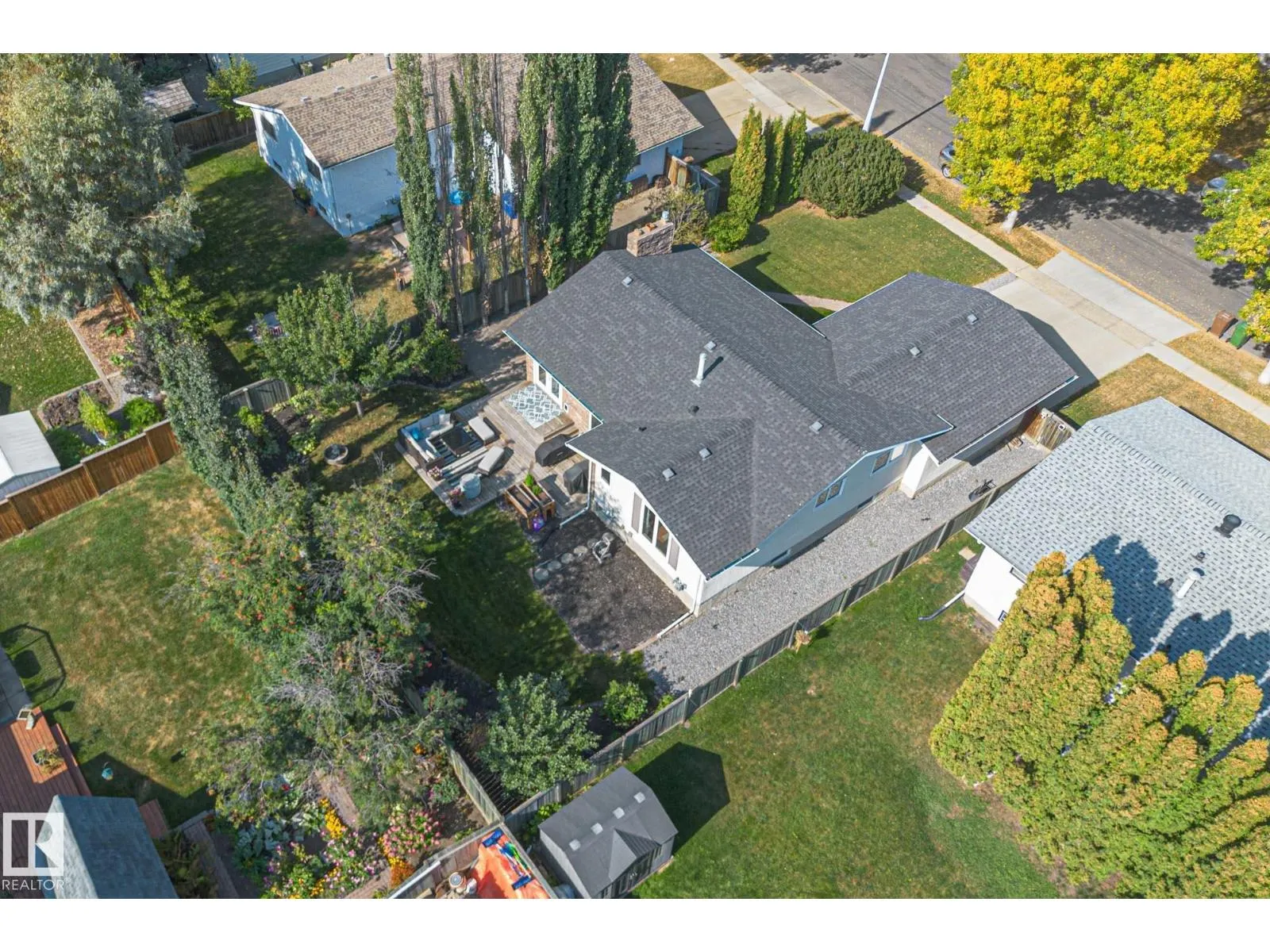 54 LAROSE DR
