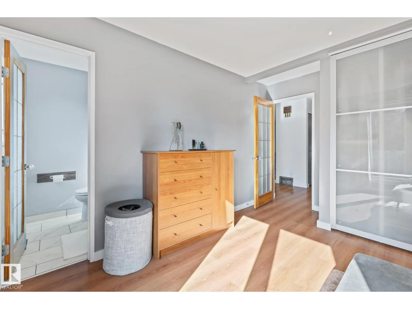 54 LAROSE DR
