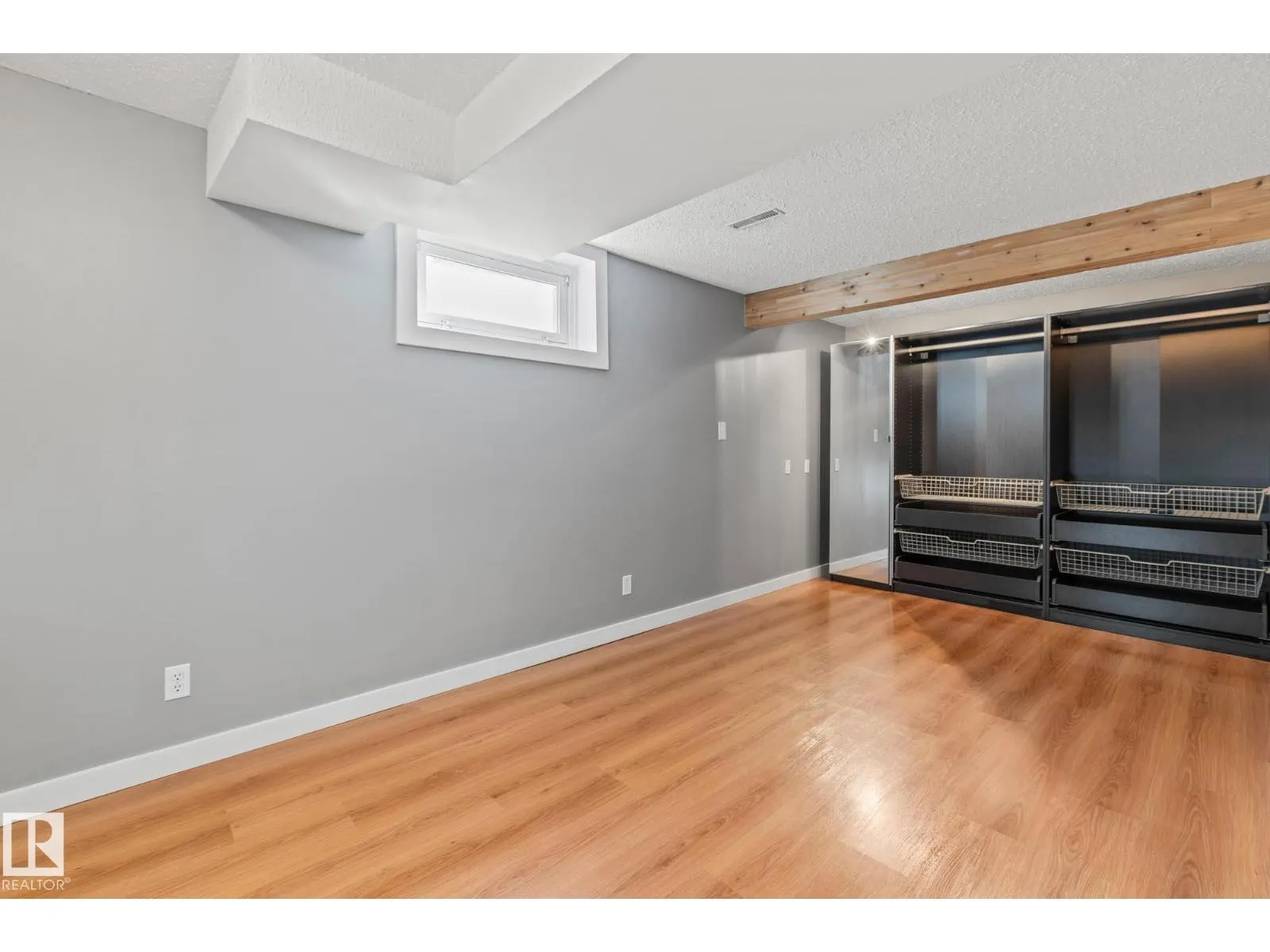 54 LAROSE DR