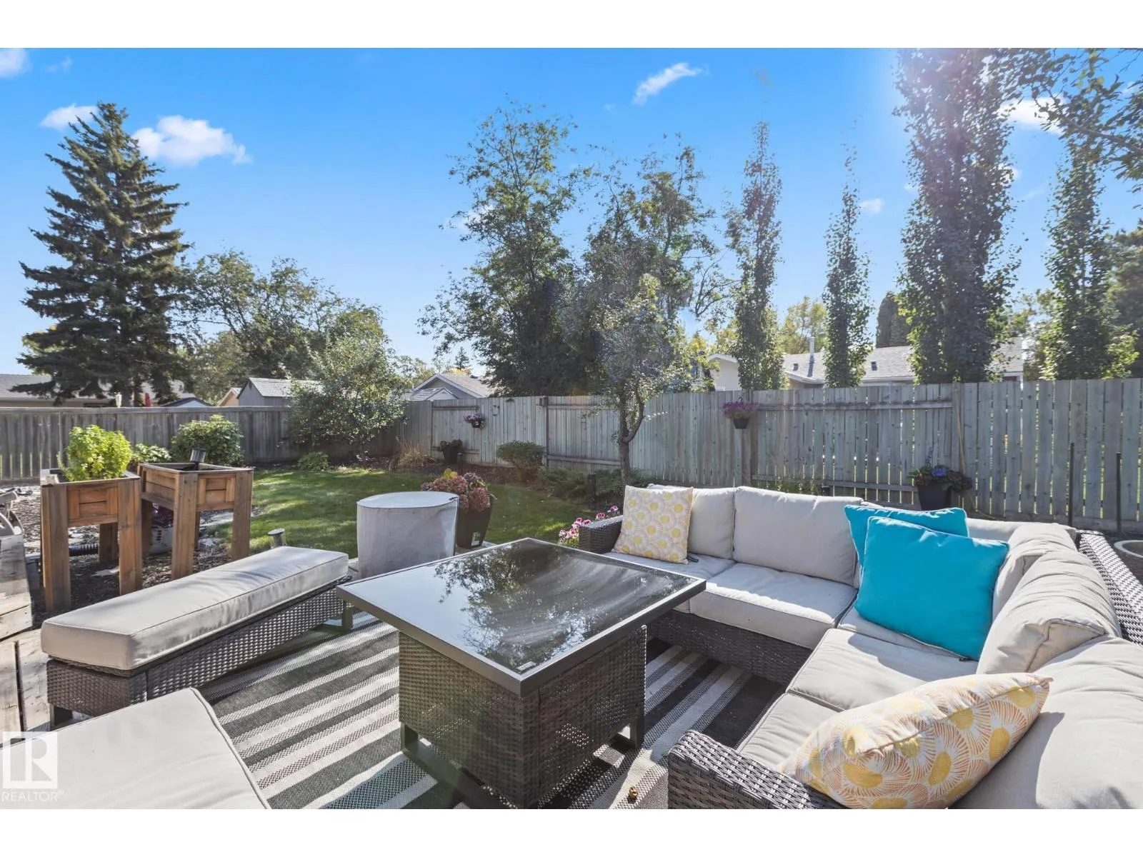54 LAROSE DR
