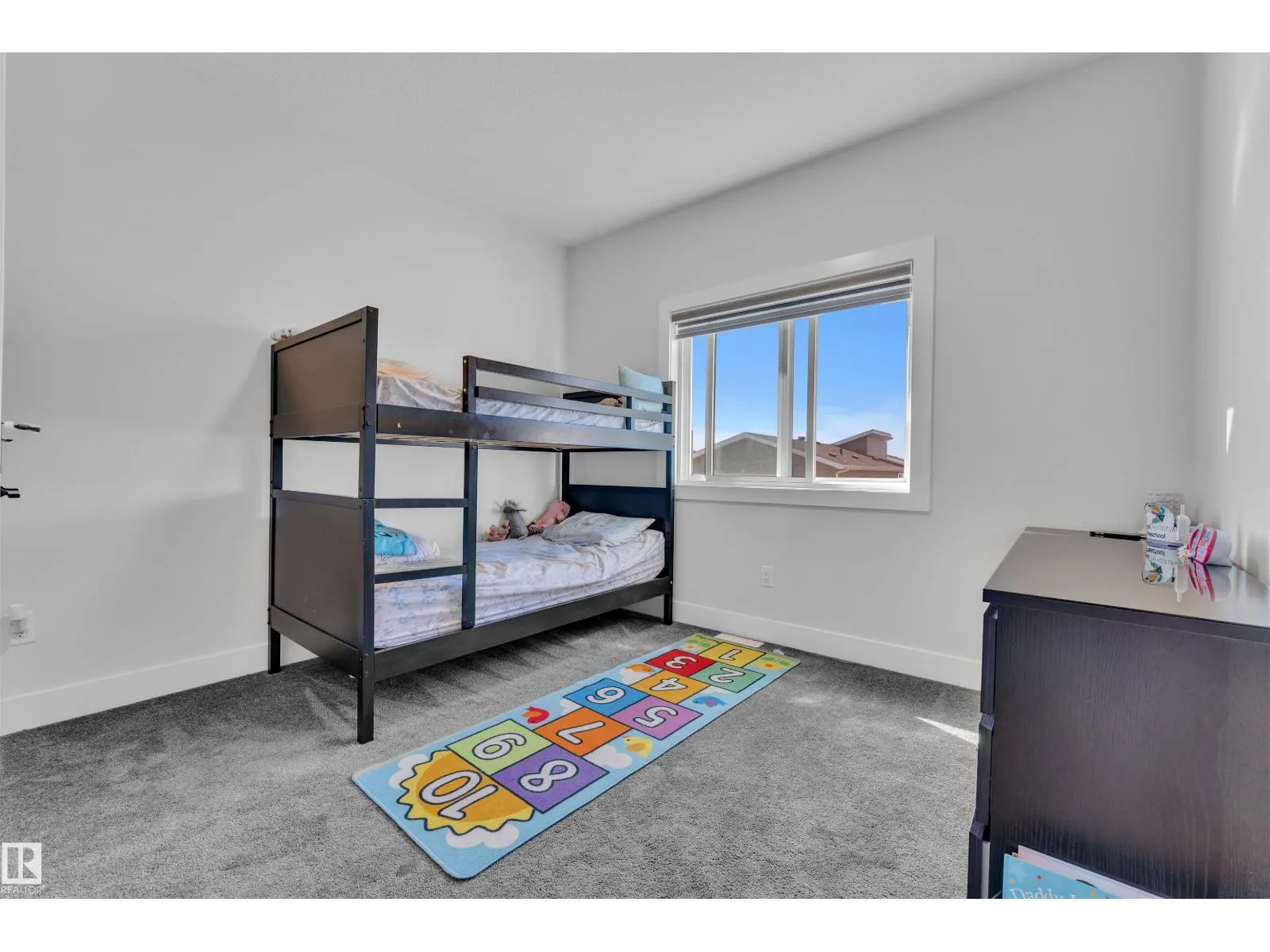 5930 18 ST NE
