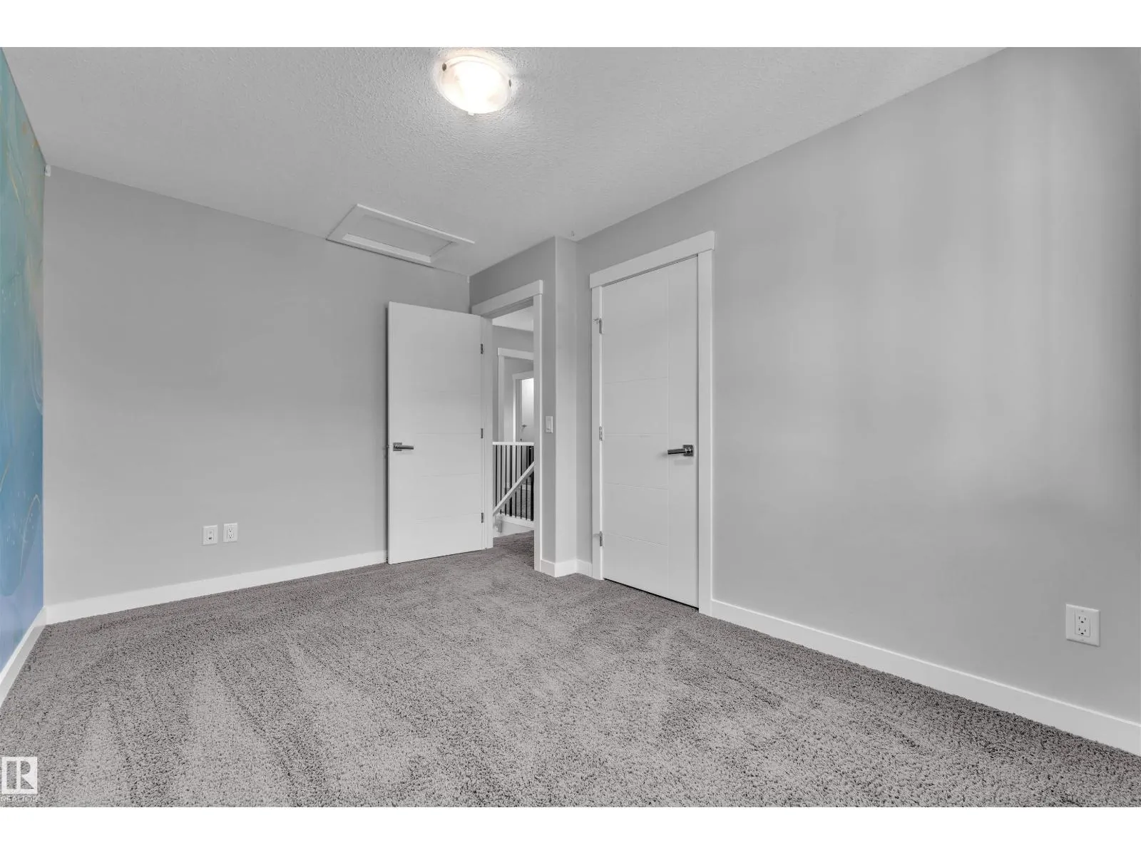 728 177 ST SW