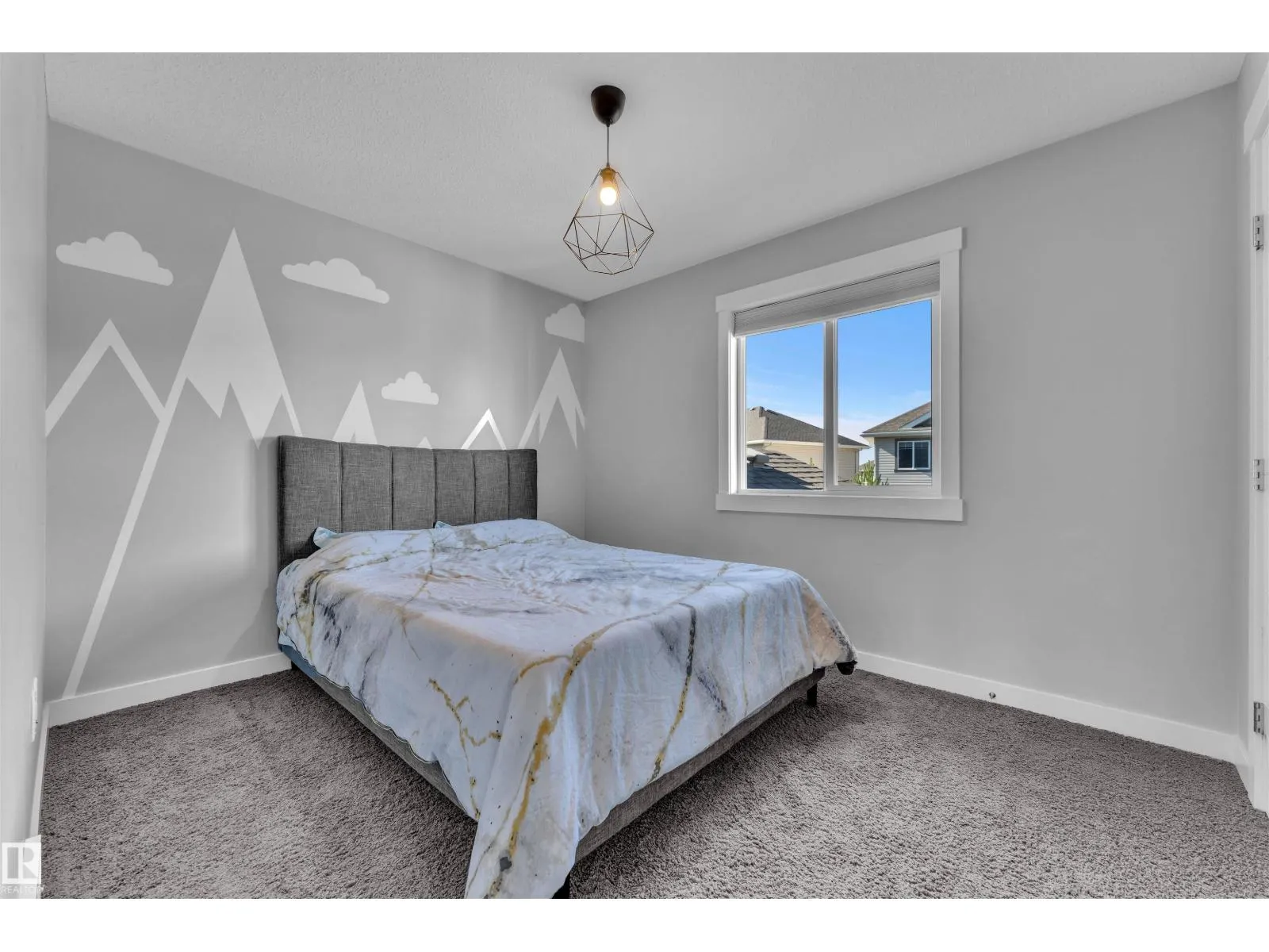 728 177 ST SW