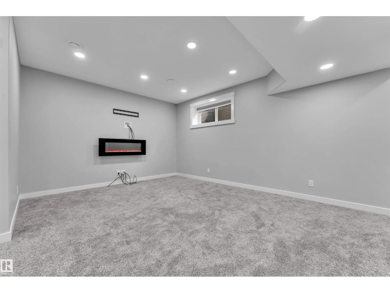 728 177 ST SW