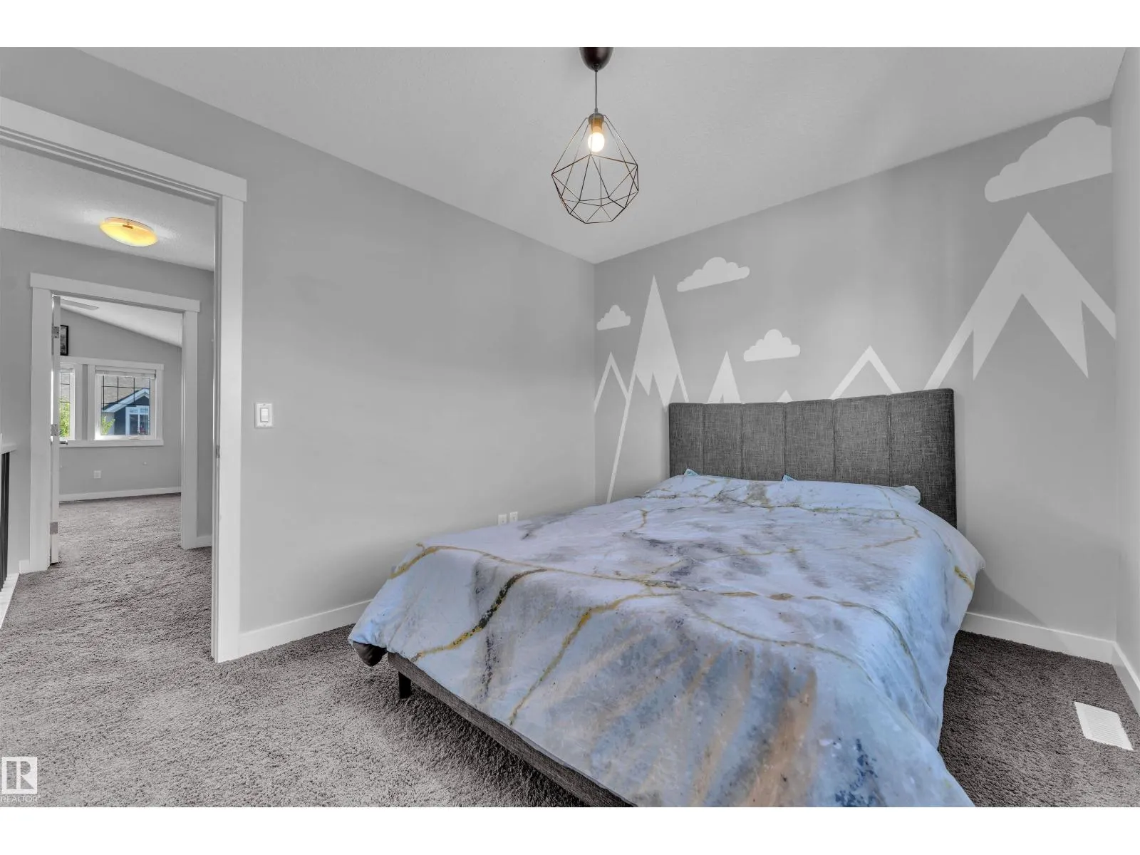 728 177 ST SW