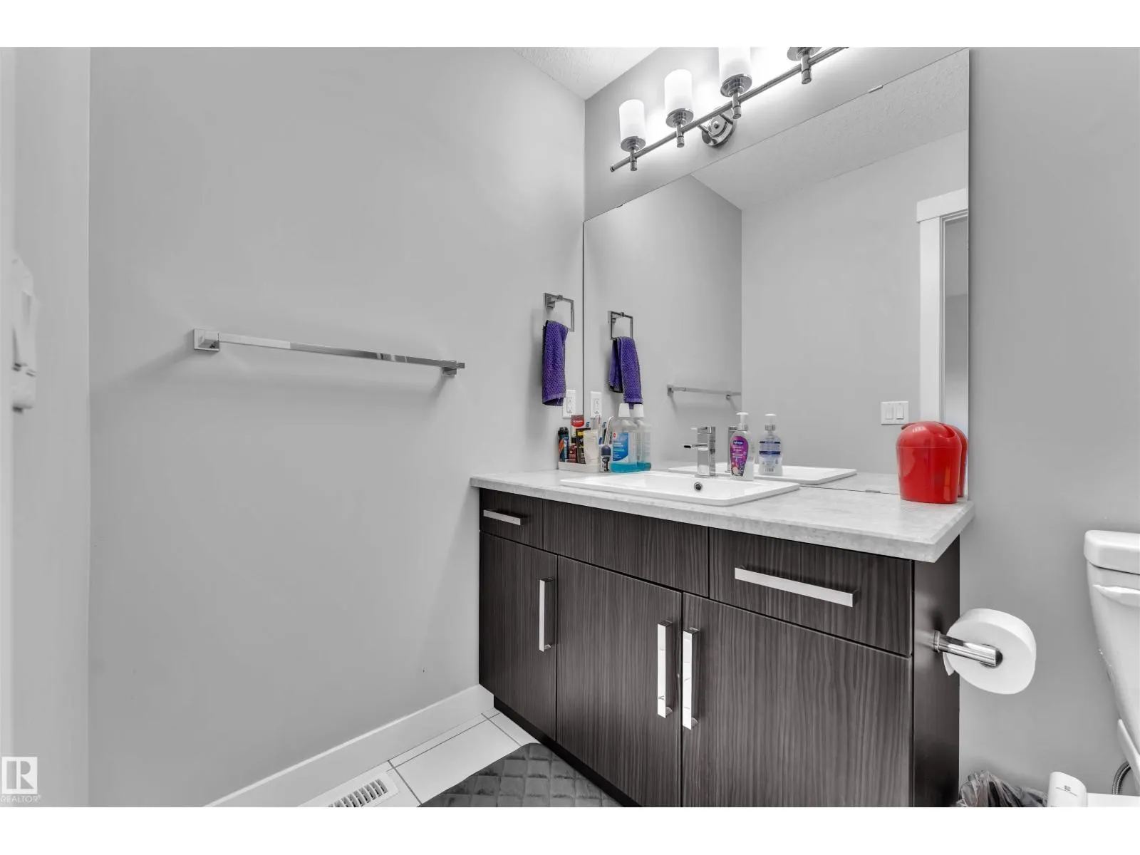 728 177 ST SW