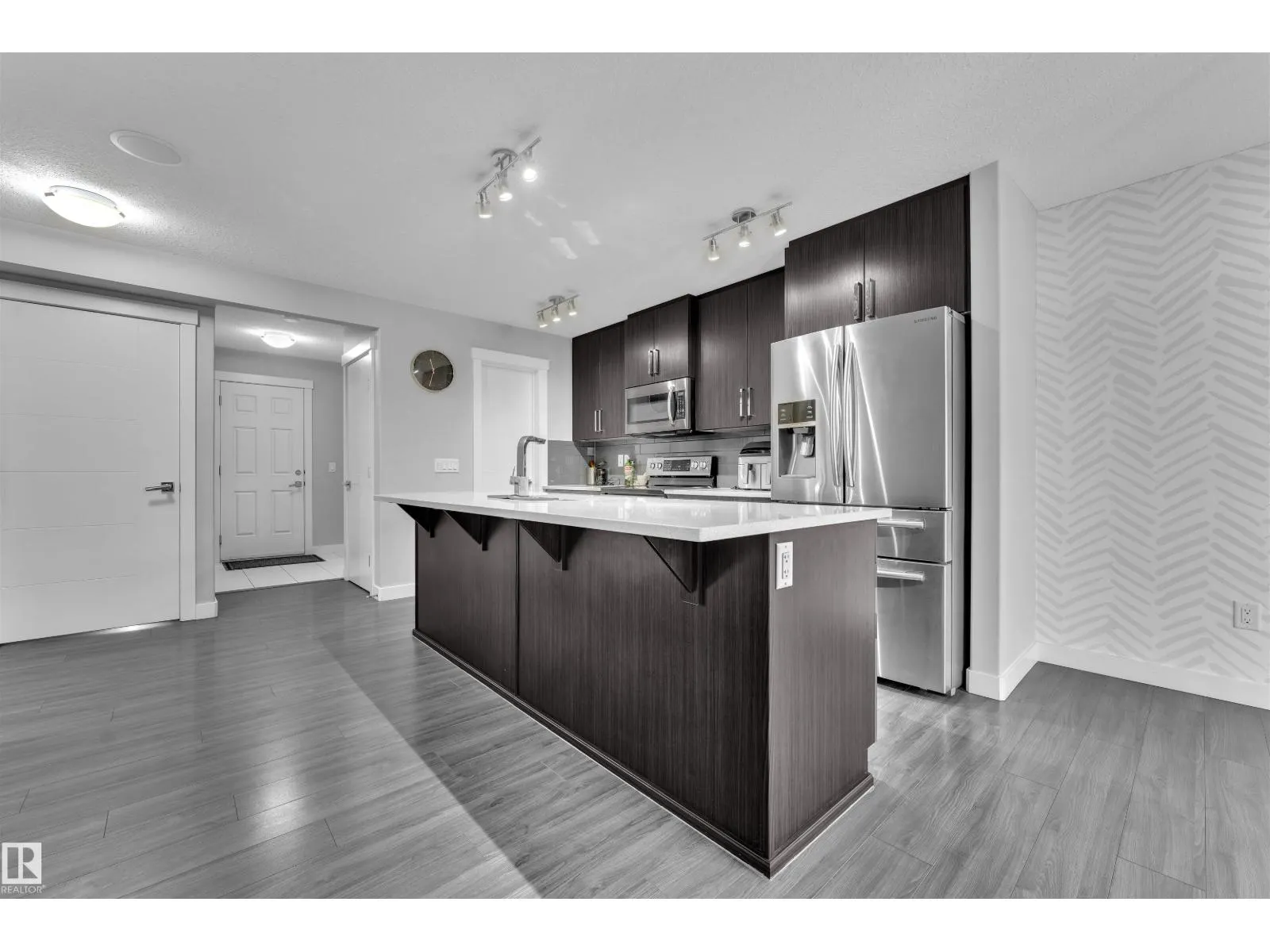 728 177 ST SW