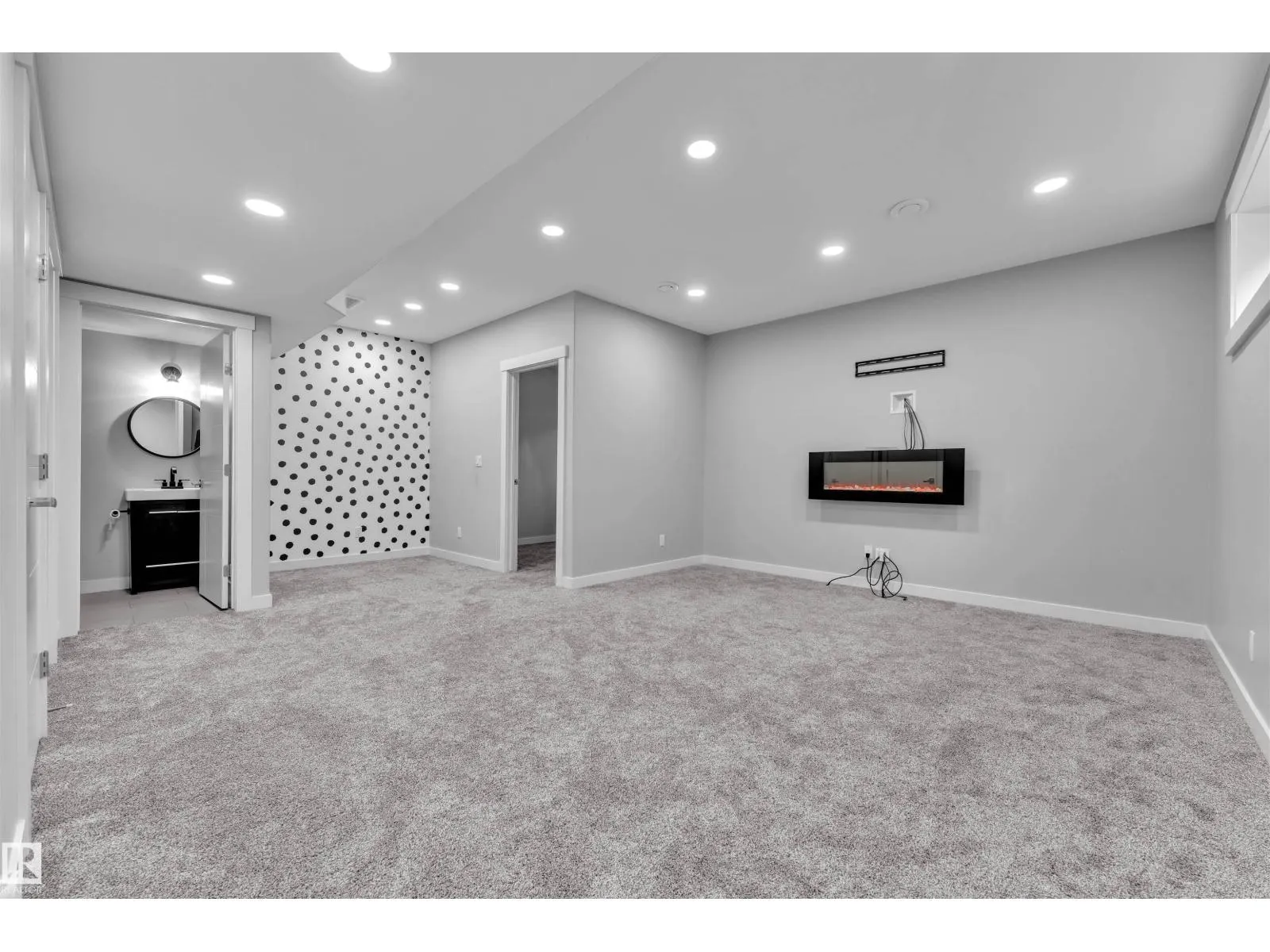 728 177 ST SW