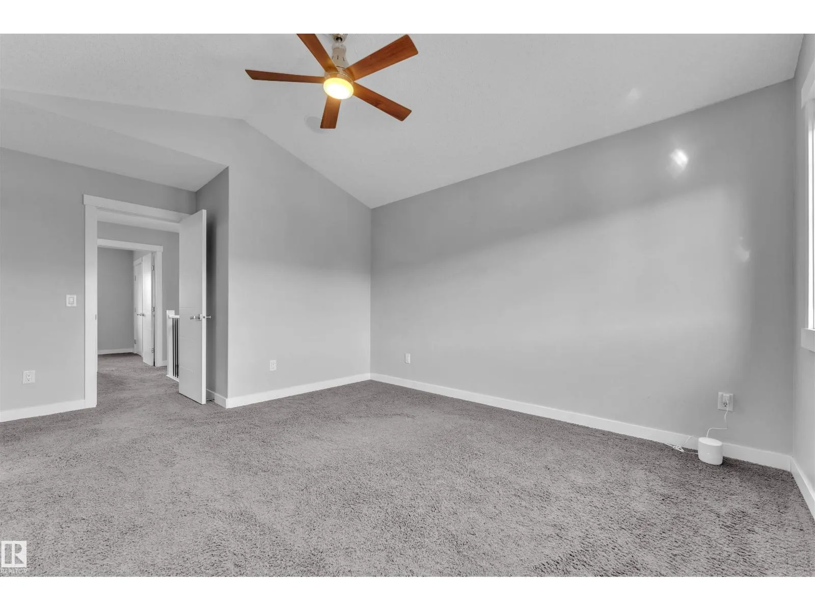 728 177 ST SW