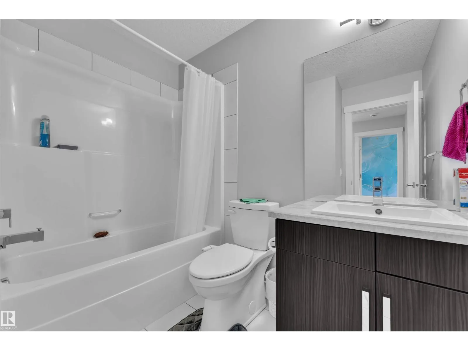 728 177 ST SW