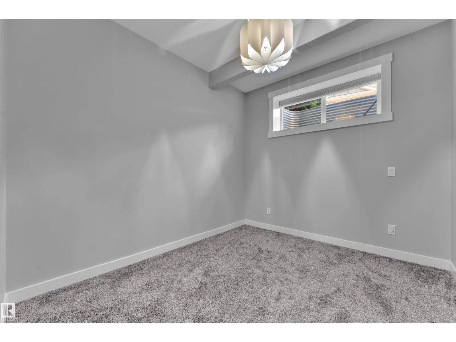 728 177 ST SW