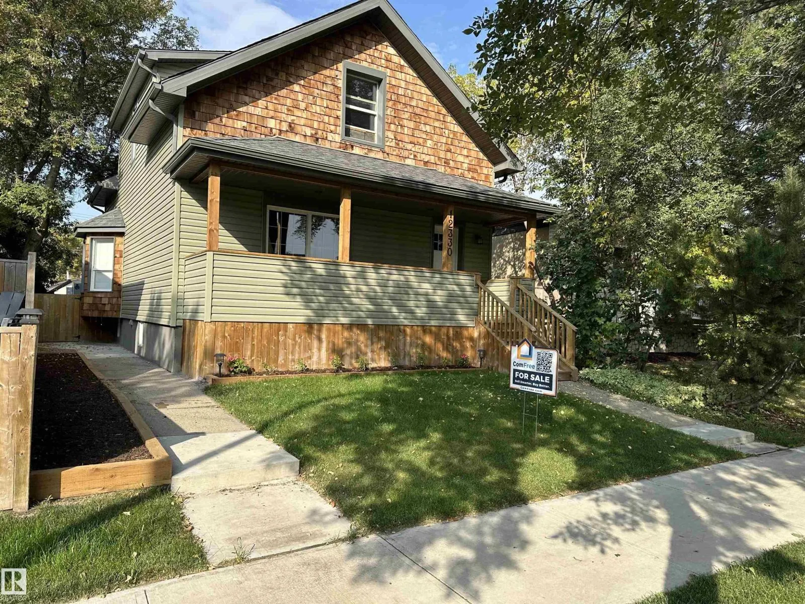 12330 85 ST NW