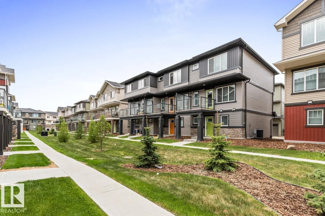 #110 1530 Tamarack BV NW