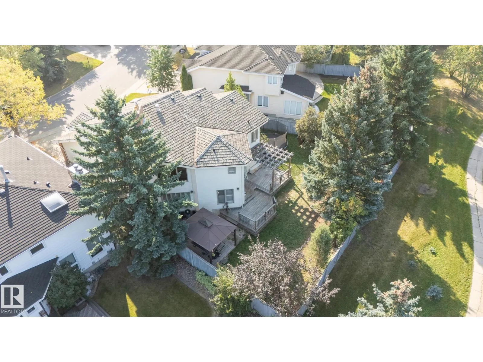 410 OLSEN CL NW