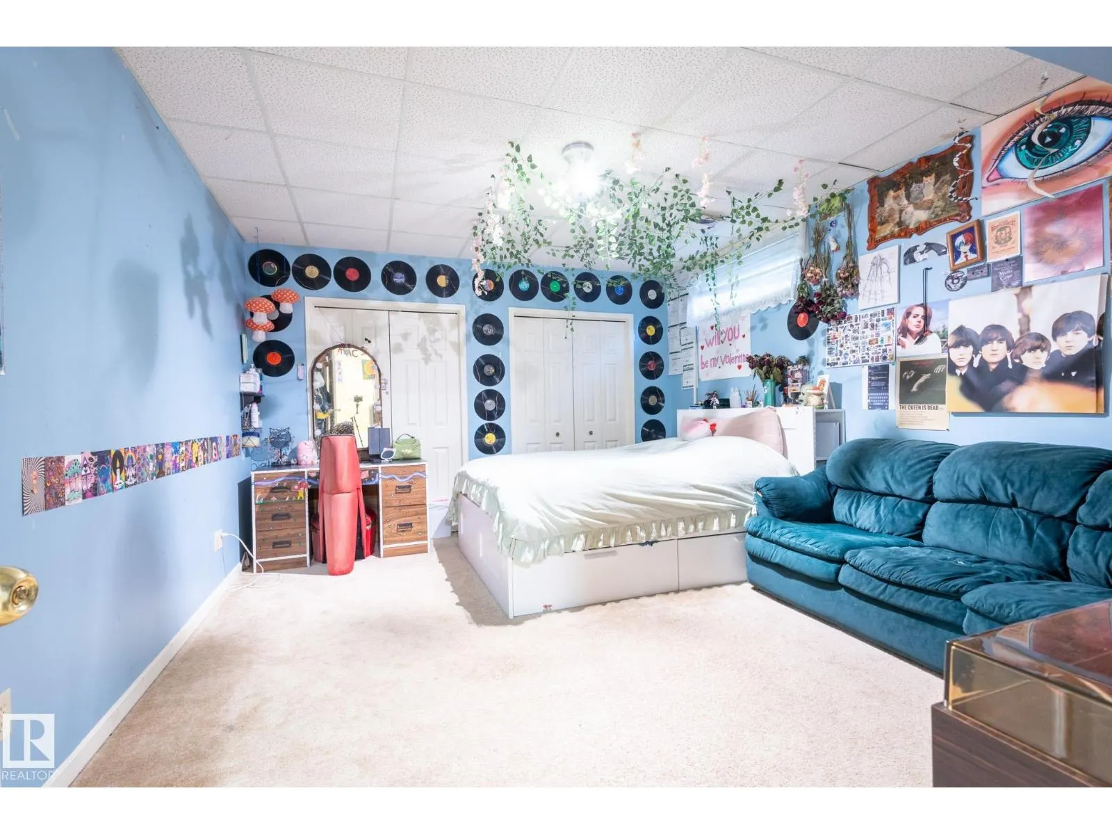 410 OLSEN CL NW