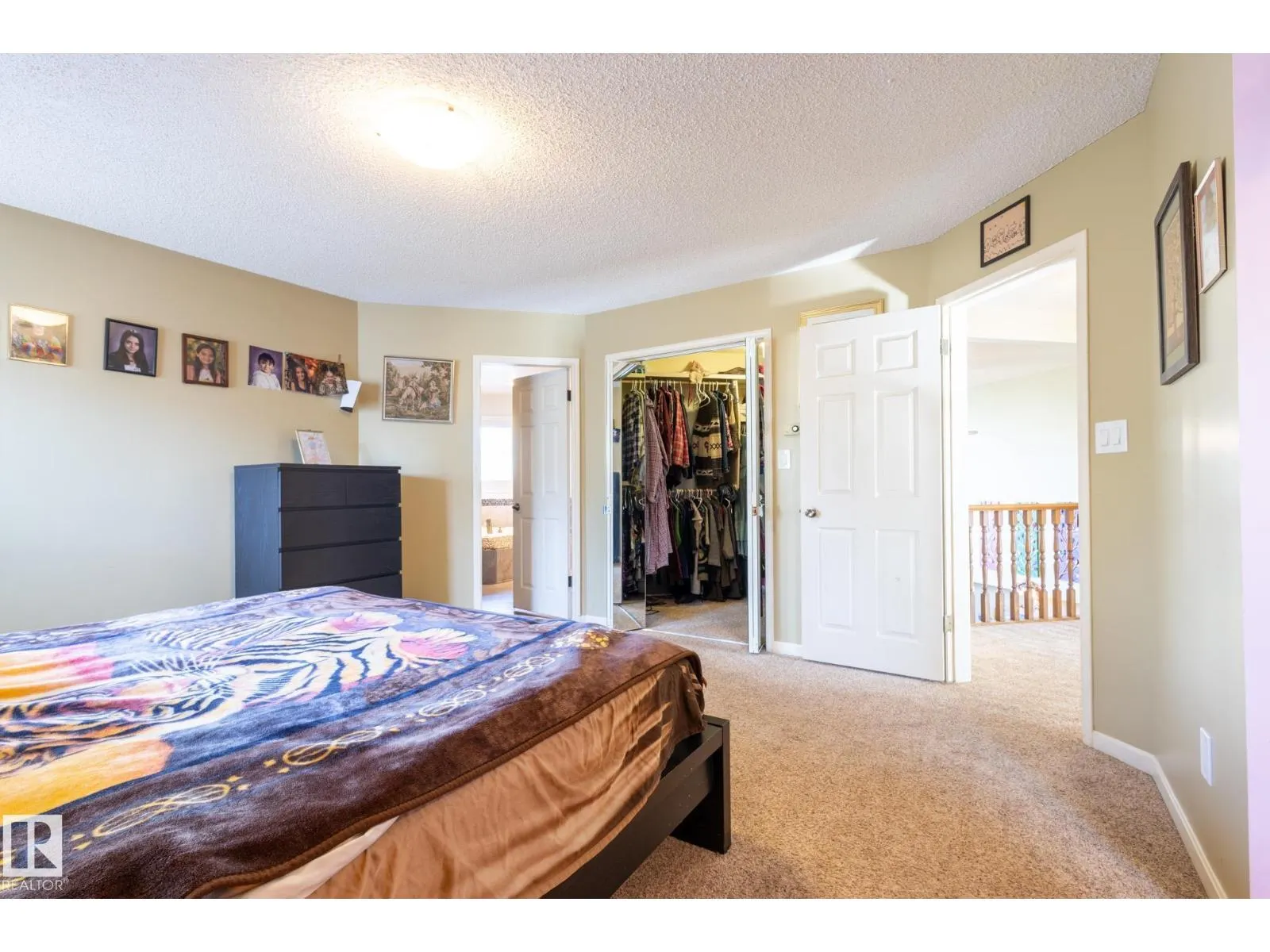 410 OLSEN CL NW