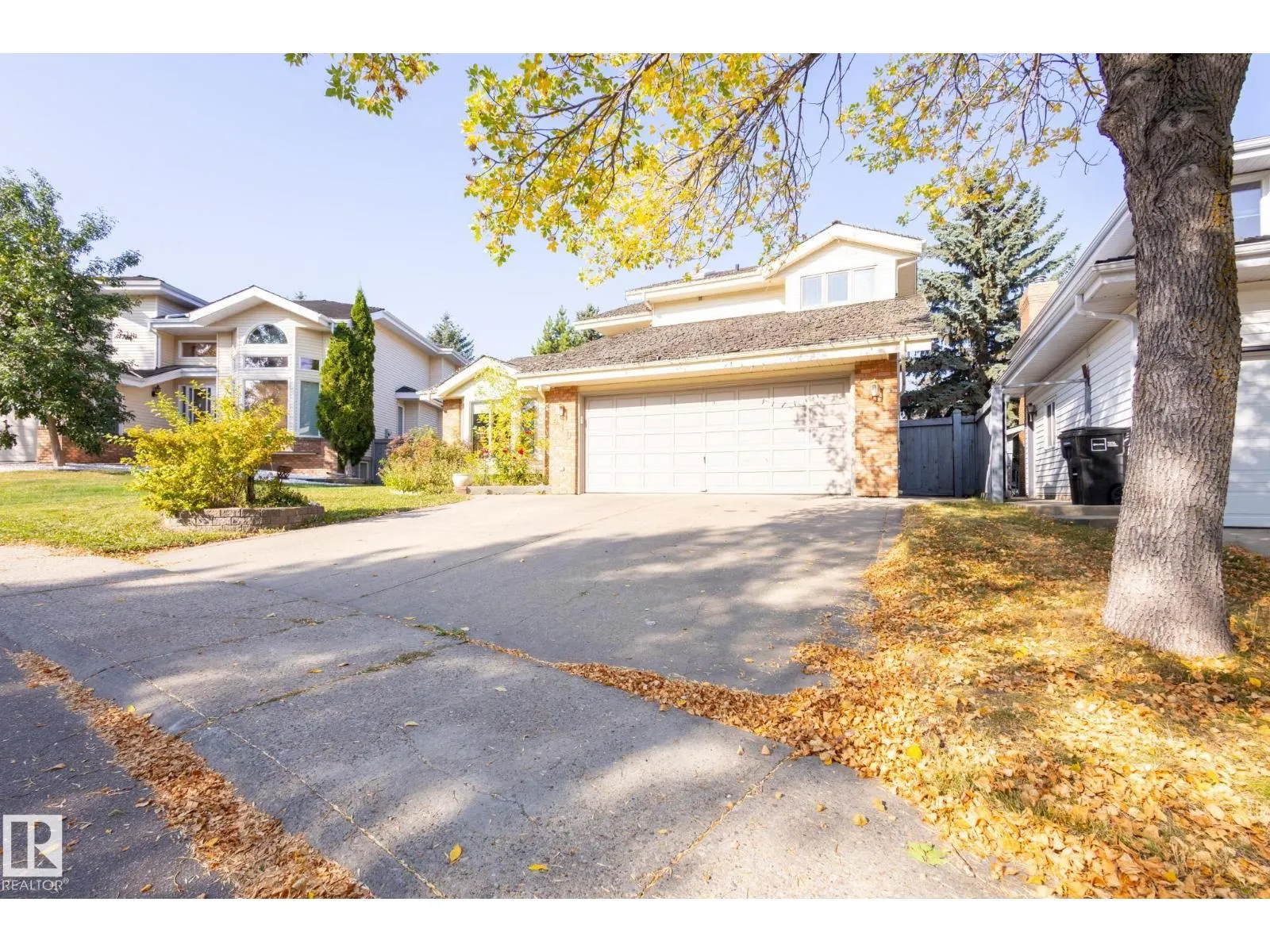 410 OLSEN CL NW