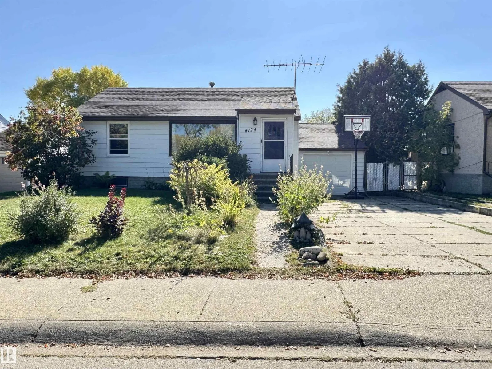4729 47 AV