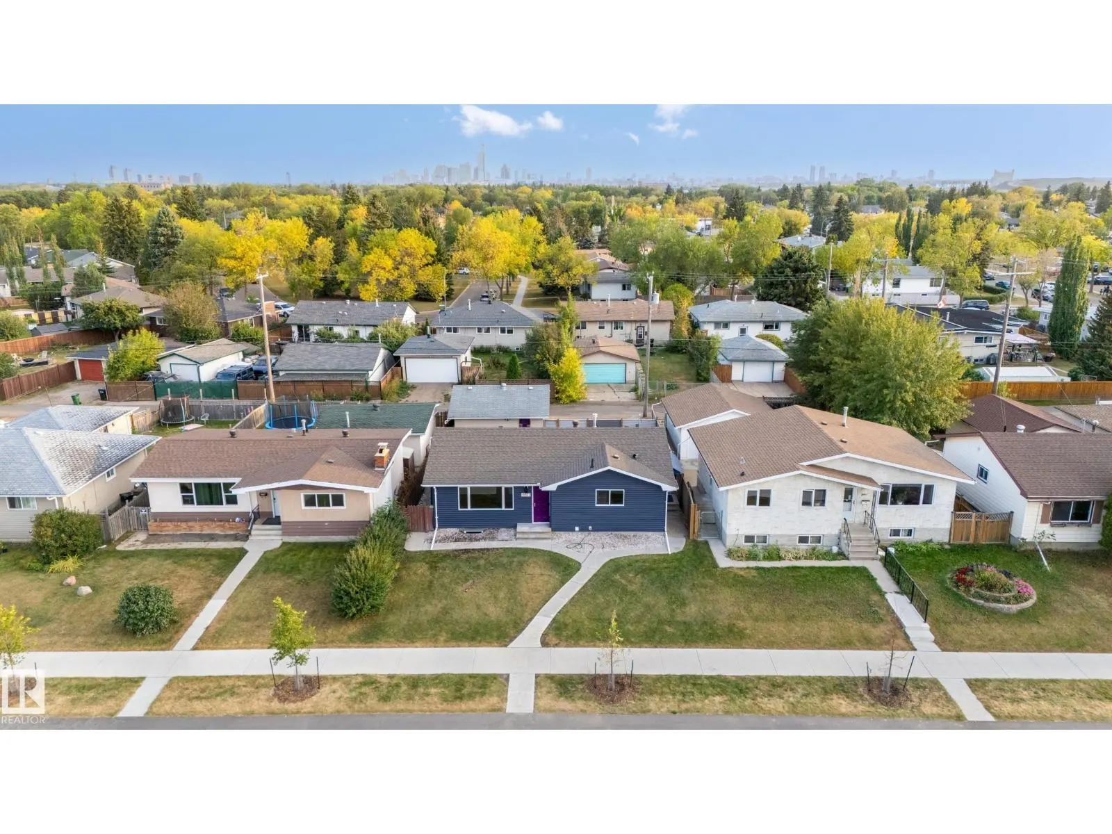10607 132 ave AV NW