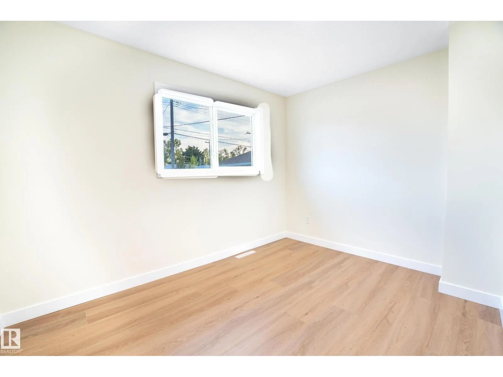 10607 132 ave AV NW