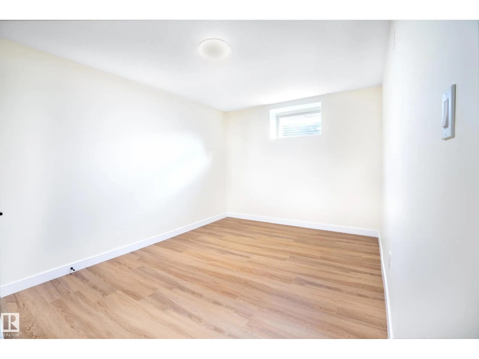 10607 132 ave AV NW